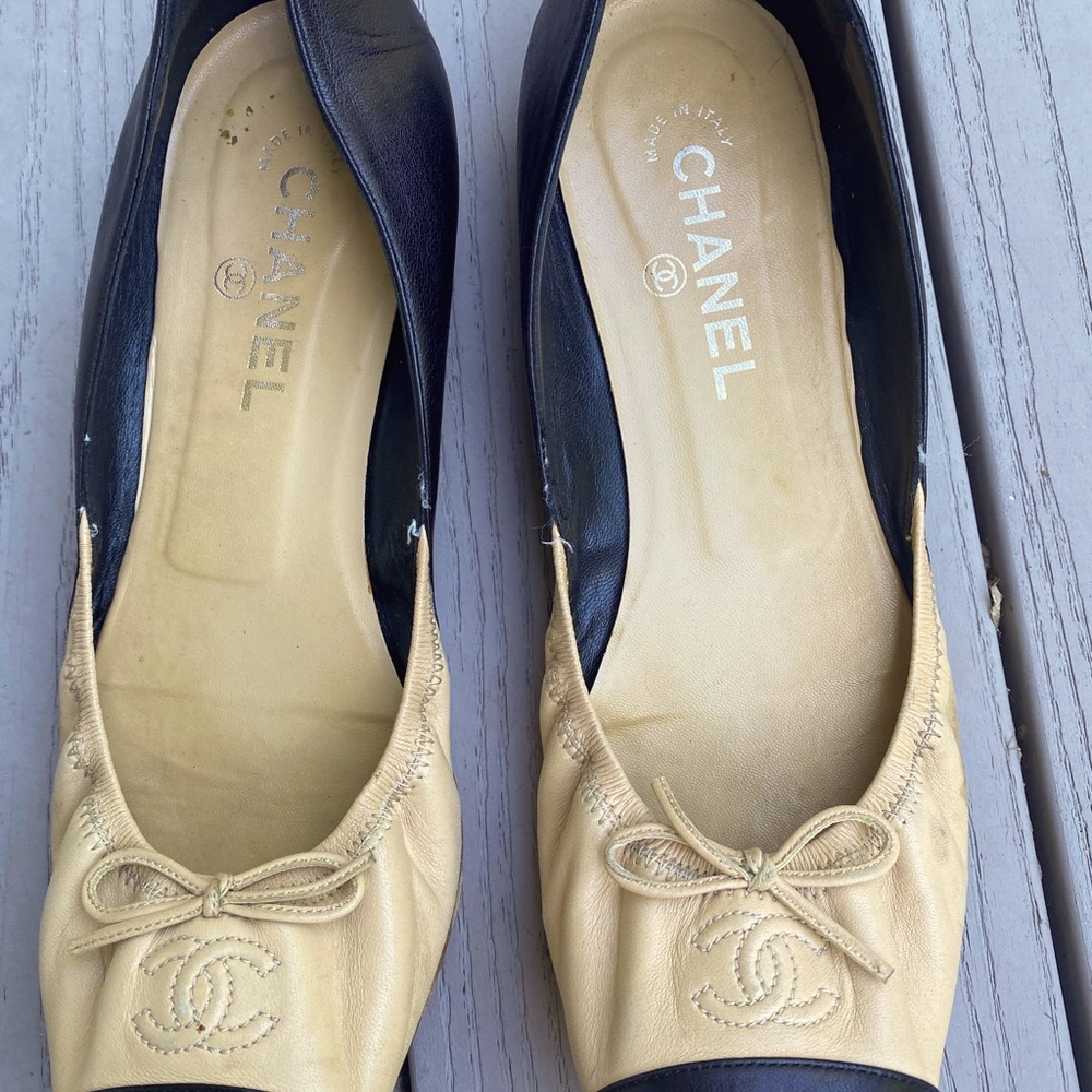 CHANEL Ballet flats. EU sz 41.5